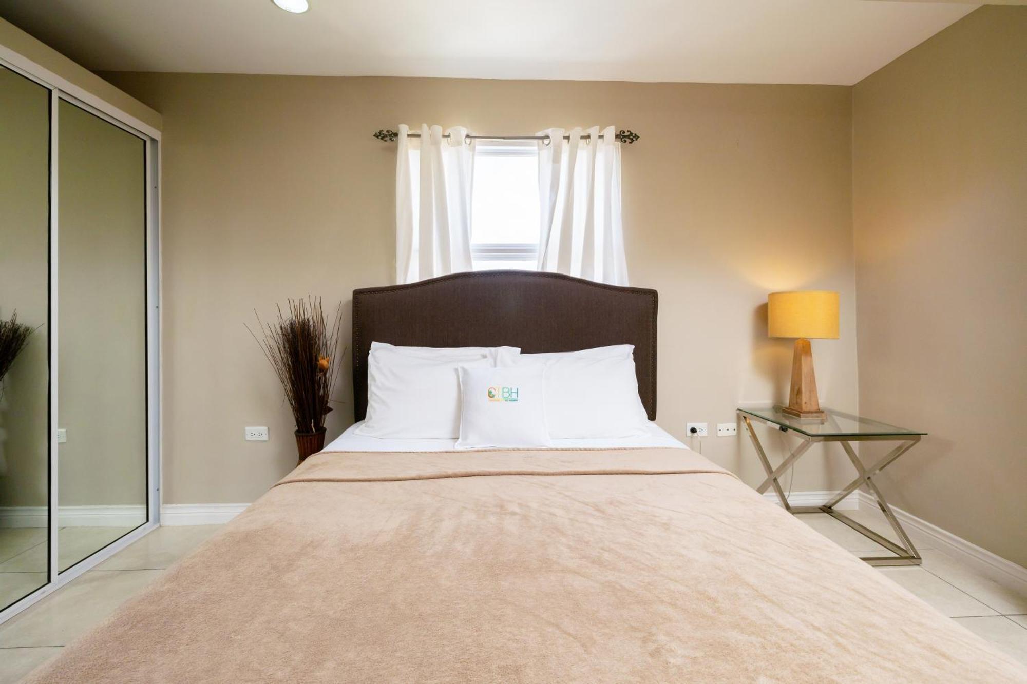 Choose To Be Happy At Brompton Estates - One And Two Bedroom With Pool Kingston Exterior photo