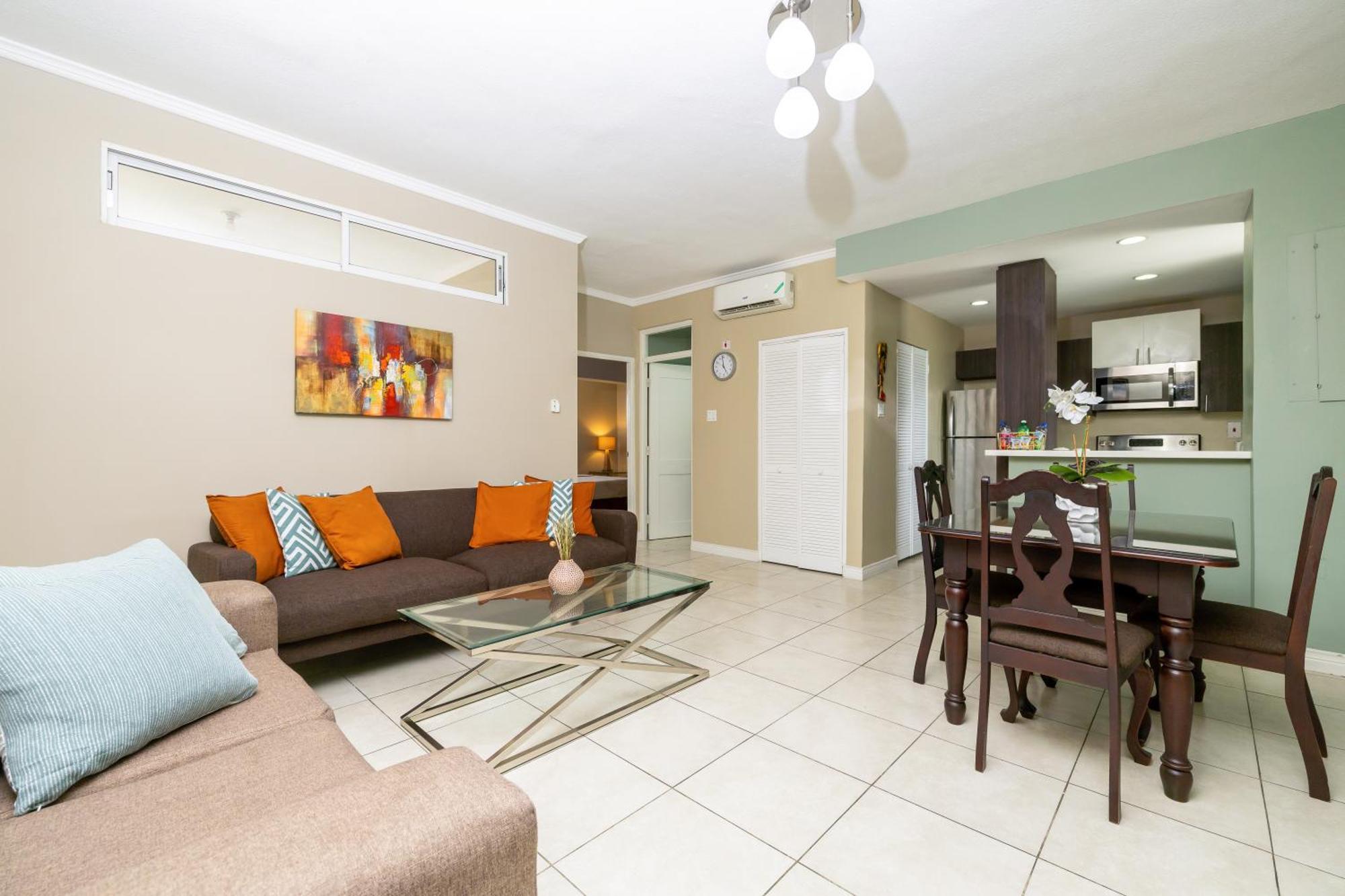 Choose To Be Happy At Brompton Estates - One And Two Bedroom With Pool Kingston Exterior photo