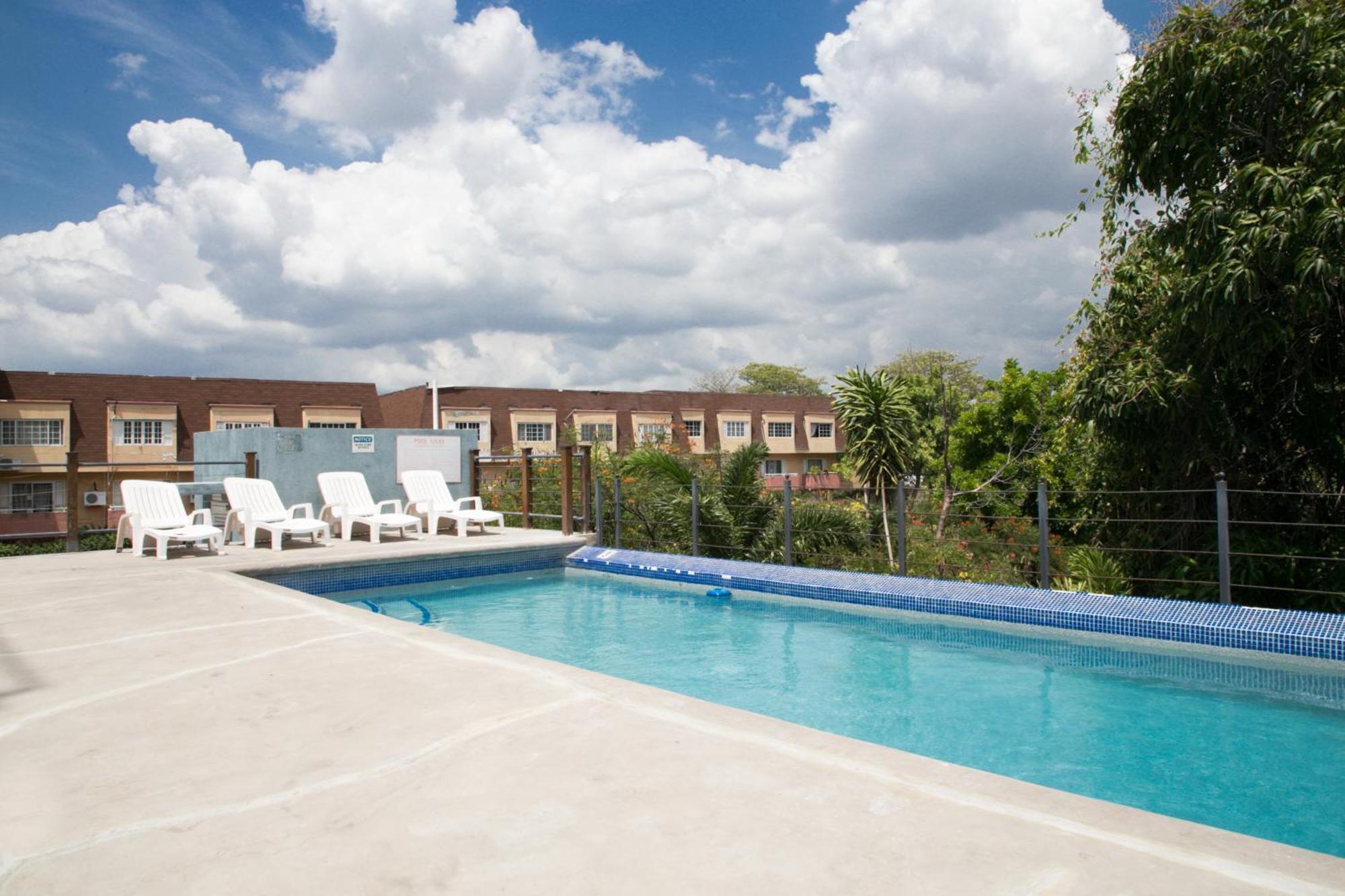 Choose To Be Happy At Brompton Estates - One And Two Bedroom With Pool Kingston Exterior photo