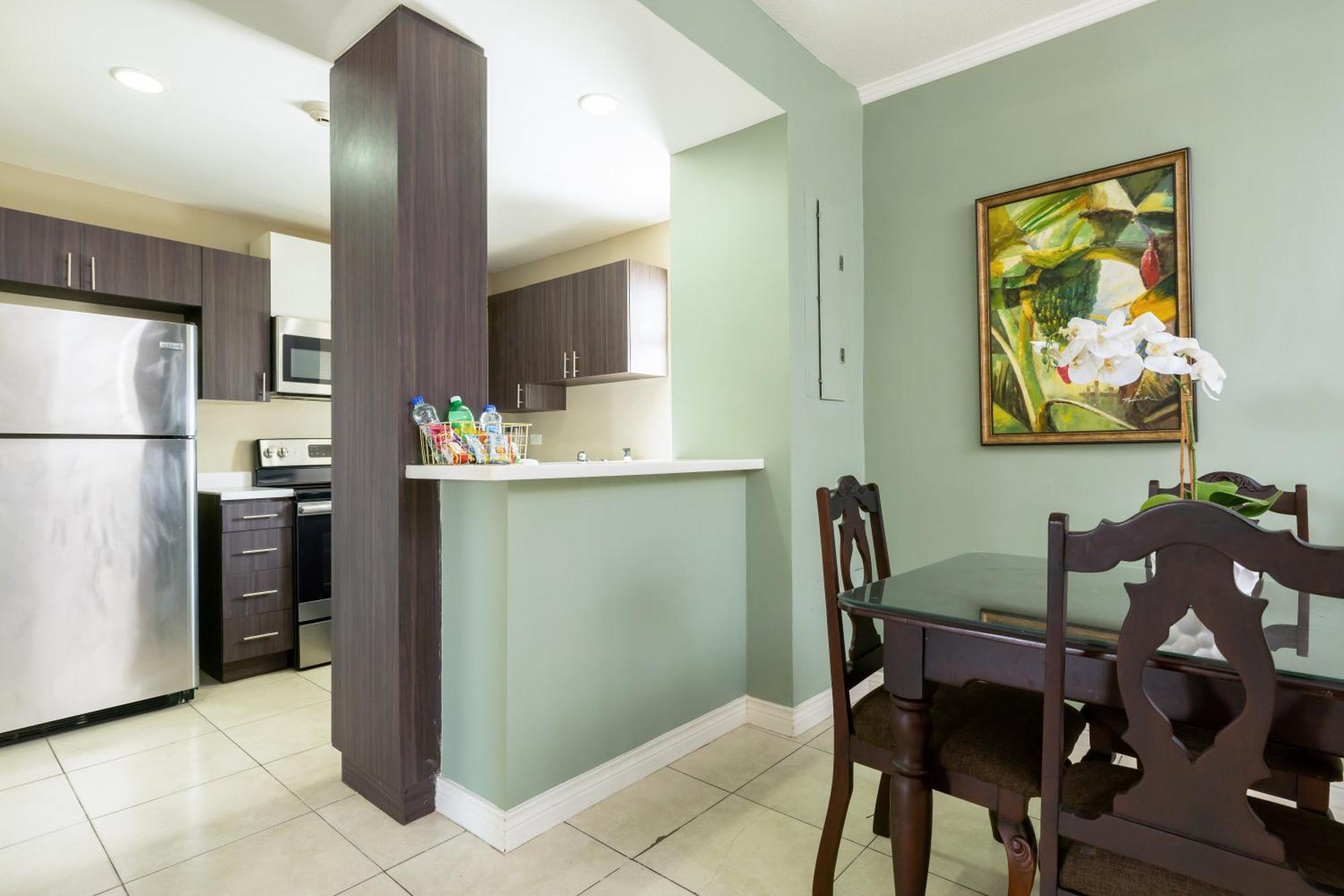 Choose To Be Happy At Brompton Estates - One And Two Bedroom With Pool Kingston Exterior photo